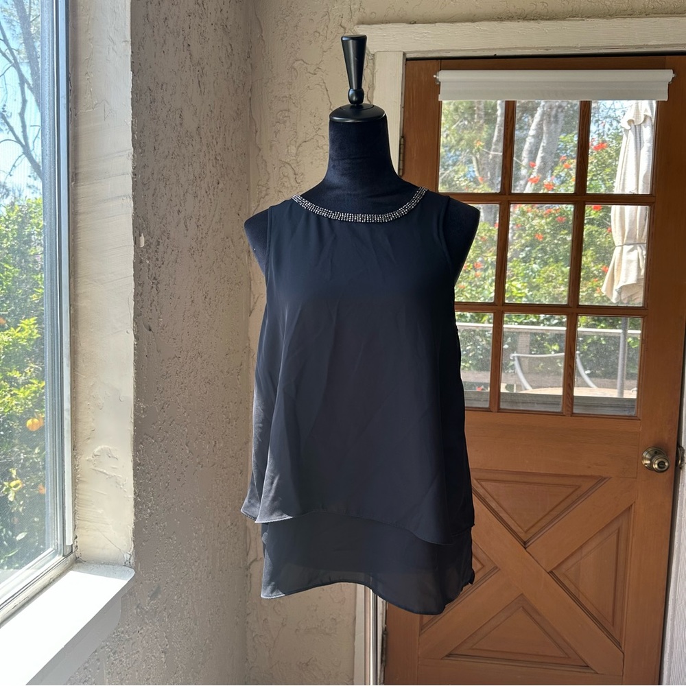 🦋 Juicy Couture Size M Black Sleeveless Jeweled High Neck Flowy Tank Top
